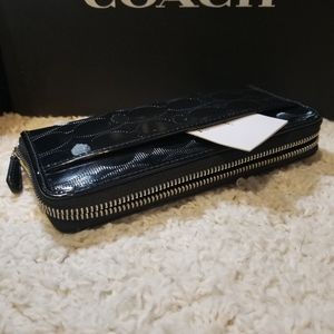 Coach Patent Leather Ladies Wallet